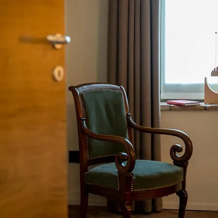 Casa Del Maestro-appartamenti D'arte Apartment Dogliani