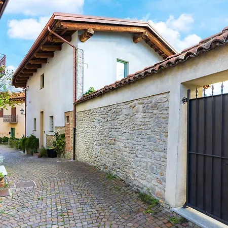 Casa Del Maestro-appartamenti D'arte Apartment Dogliani