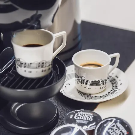 Casa Del Maestro-appartamenti D'arte * ドリアーニ